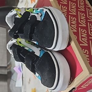 Old Skool V (Surf Flame) Scuba Blue vans gently used with straps sneaker shoe